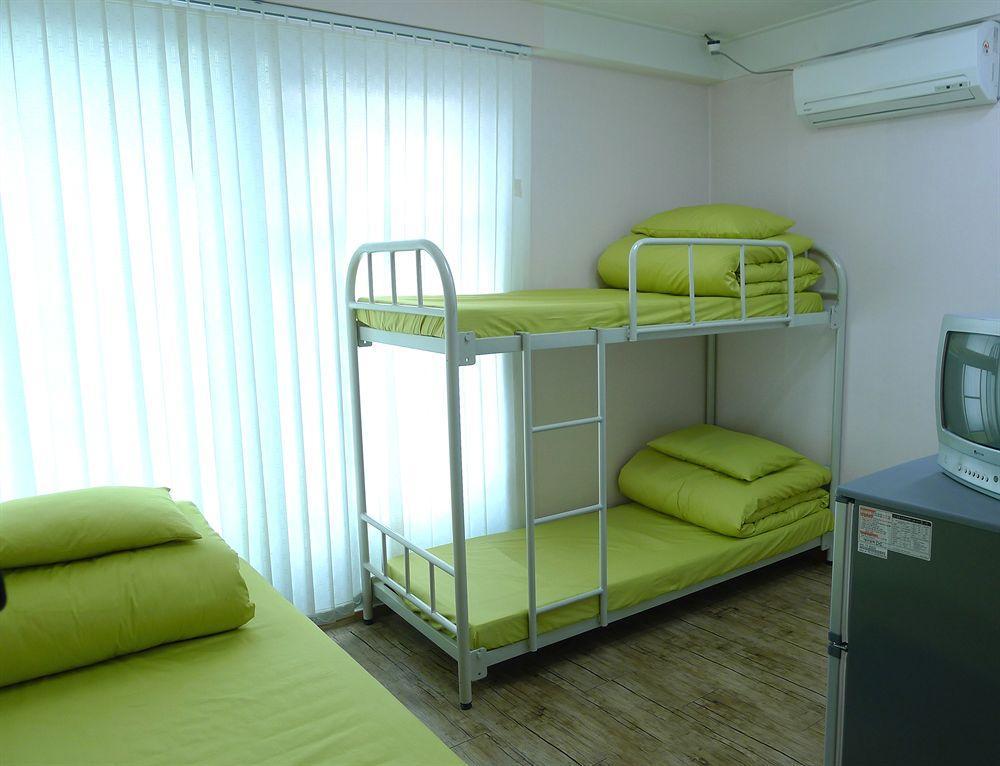 J Guesthouse Seoul Exterior photo